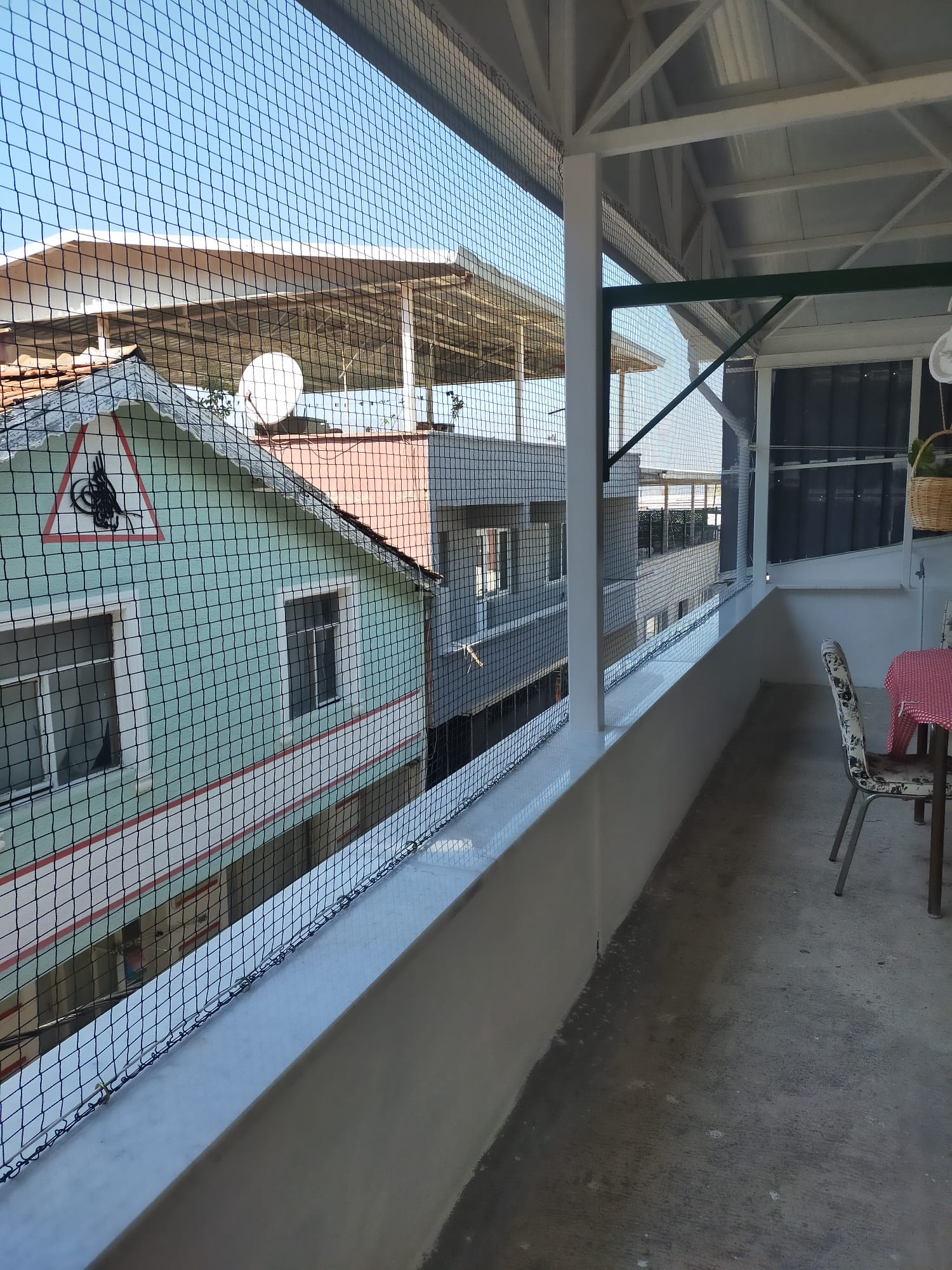 Balkon güvenlik filesi uygulaması